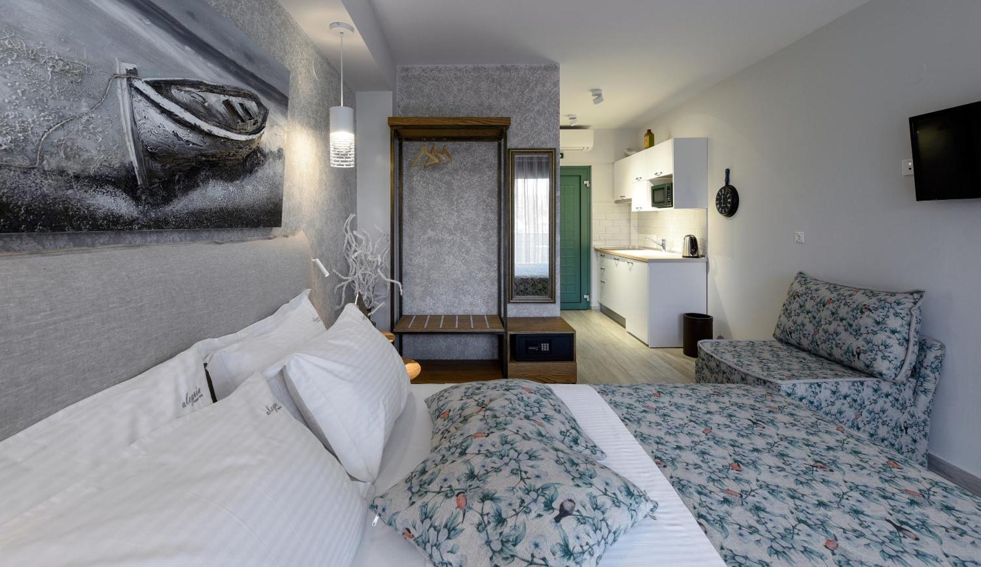 Alegria Suites Nikiti  Quarto foto